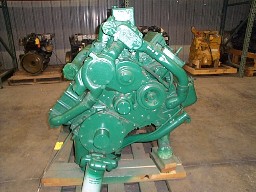 Detroit 8V-71 engine