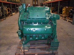 Detroit 8V-71 engine